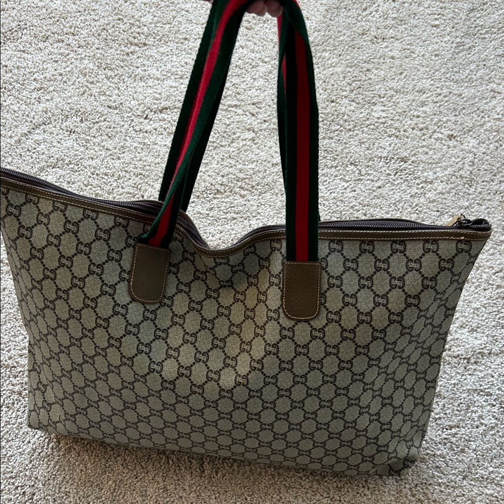 Gucci Beige and Brown Monogram Tote Plus vintage GG Supreme Tote - Picture 9 of 13